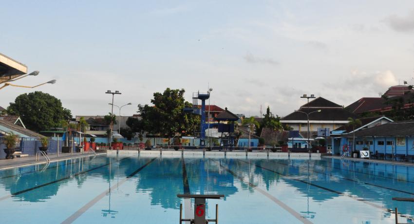 Kolam Renang UNY